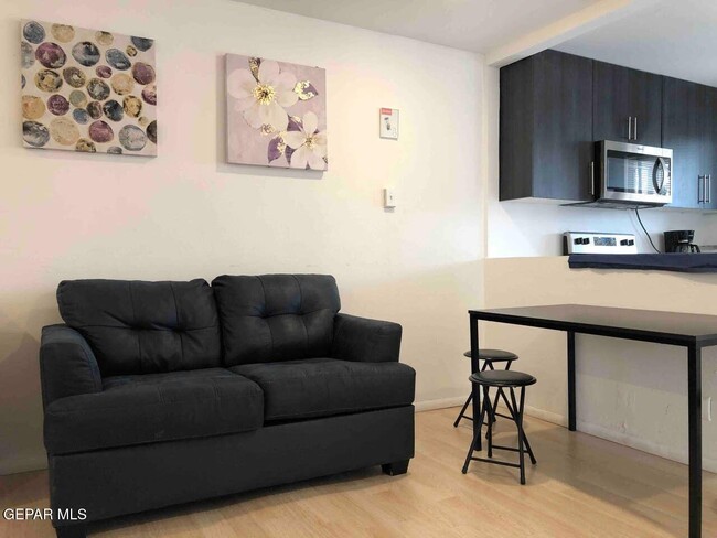 Photo - 5200 Carousel Dr