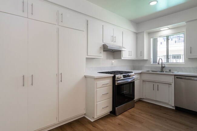 4653 Fulton Ave Unidad 2