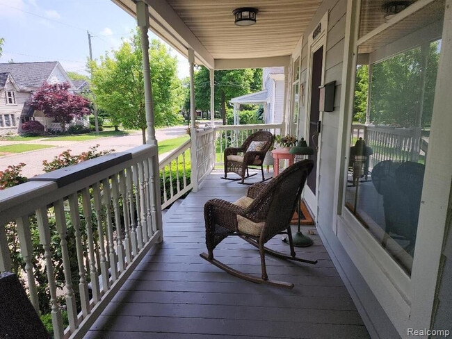 Photo - 227 West St