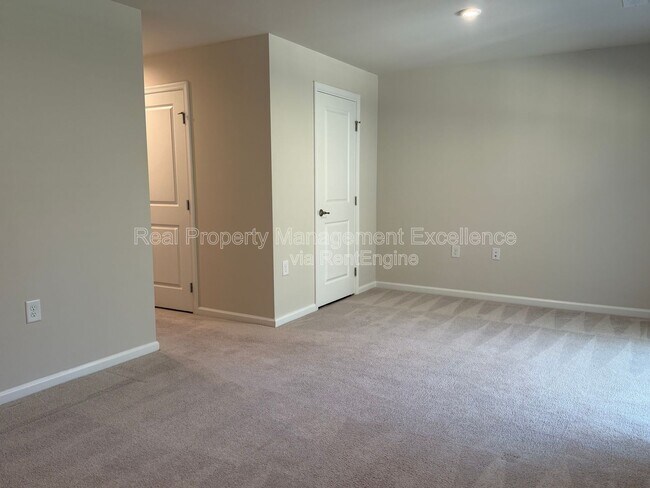 Photo - 6625 Pathfinder Wy