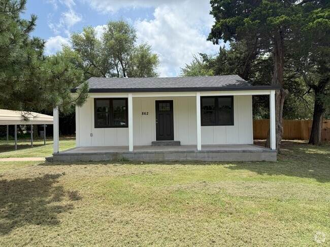 Building Photo - 8626 NE 17th St Rental