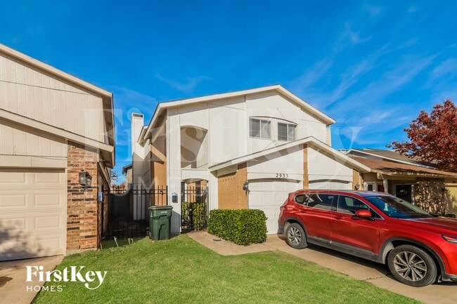 Photo - 2933 Southern Cross Dr