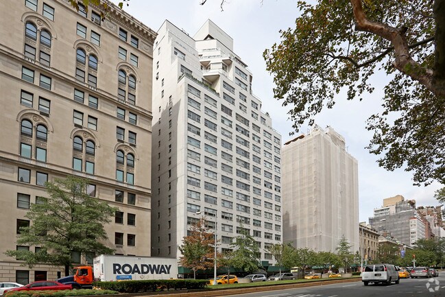 Photo - 646-652 Park Ave