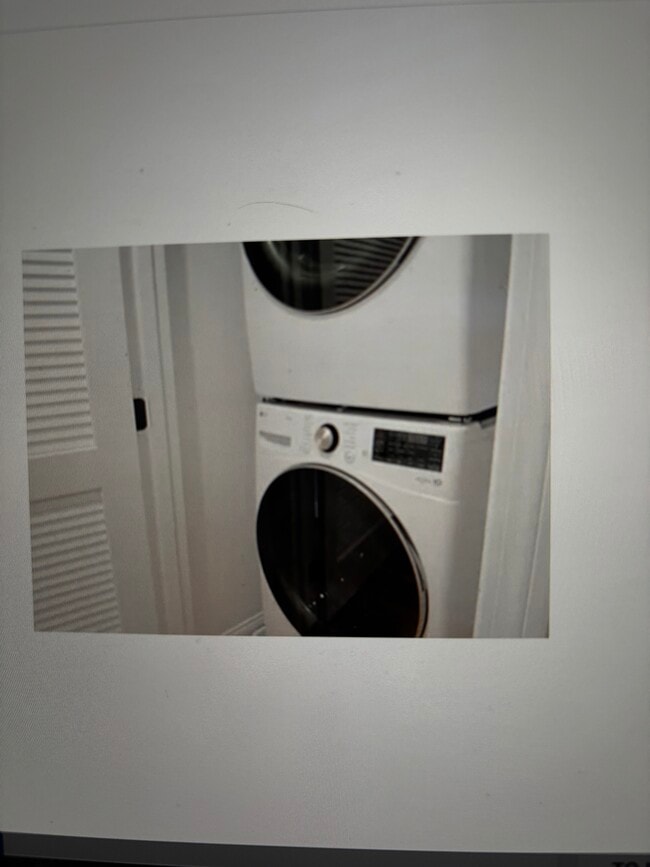 Photo - 663 Columbia Rd Unit #1