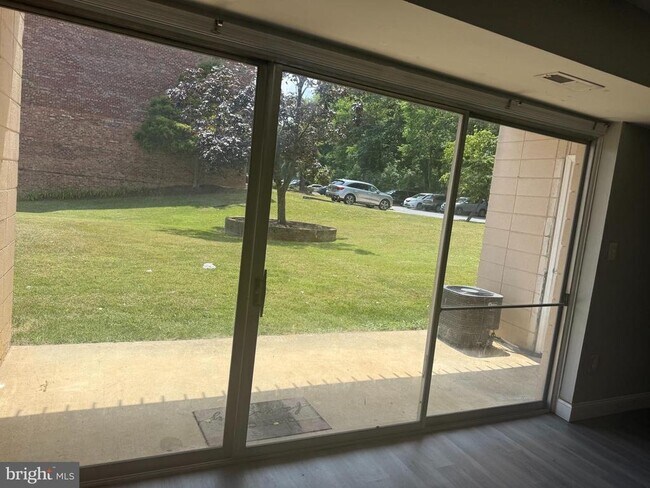 Photo - 5534 Karen Elaine Dr Unidad 1735