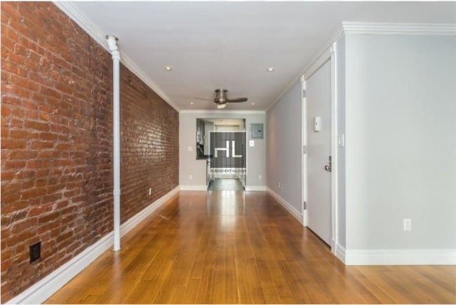 Building Photo - E 7TH ST. Unit 4E Rental