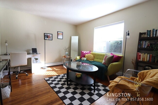 Building Photo - 34 Beechcroft St Unit 2R