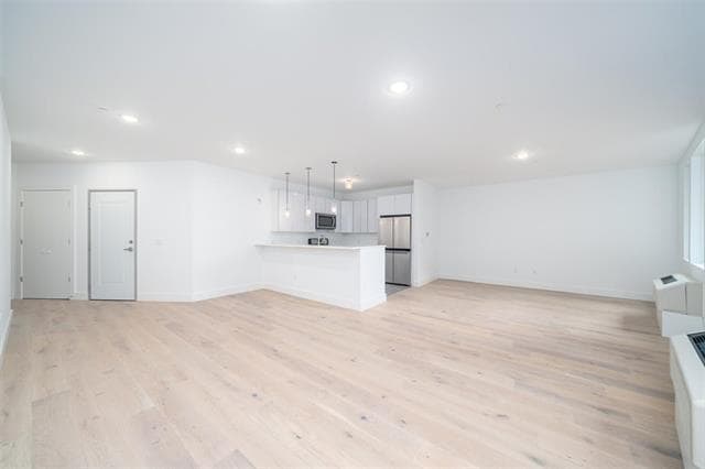 Photo - 8621 River Rd