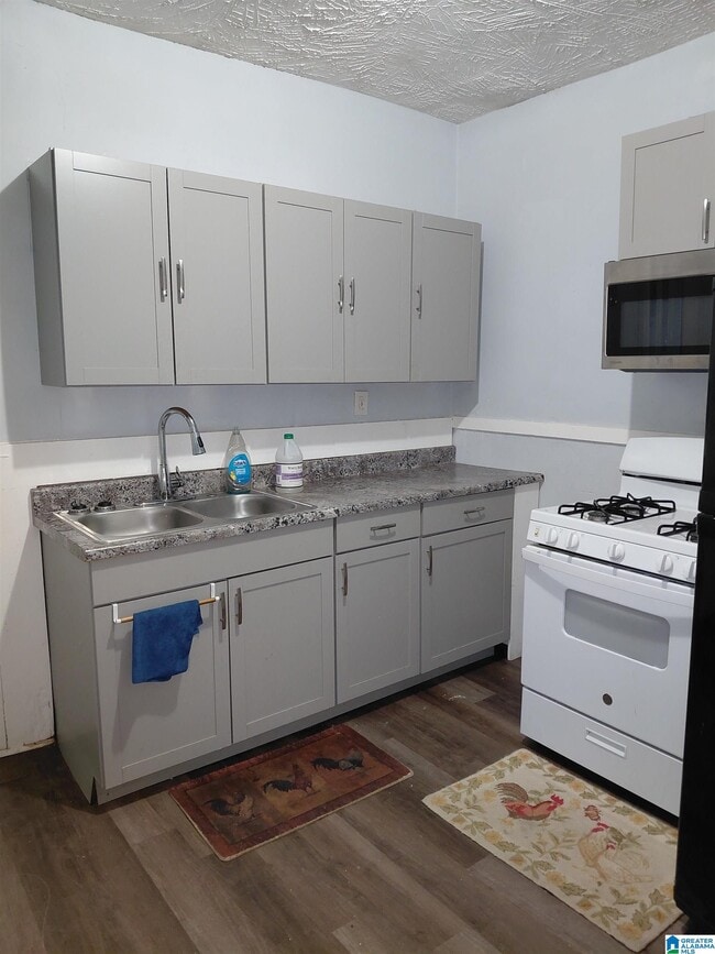 Photo - 2224 29th Pl