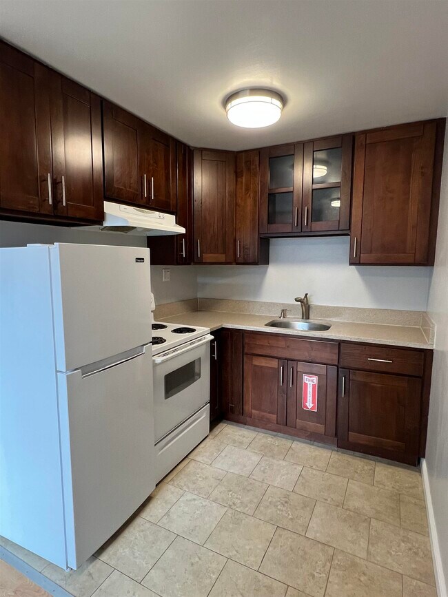 Photo - 2636 Warring St Unit 102