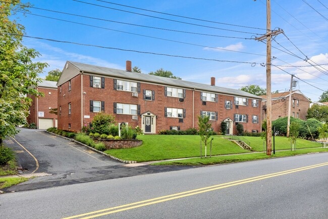 Photo - River Edge Commons