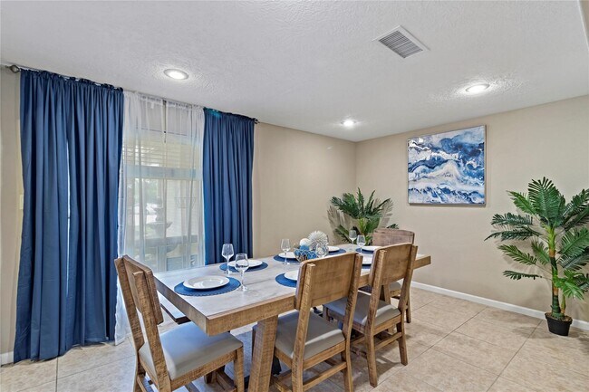 Photo - 1405 Delabrook Ct