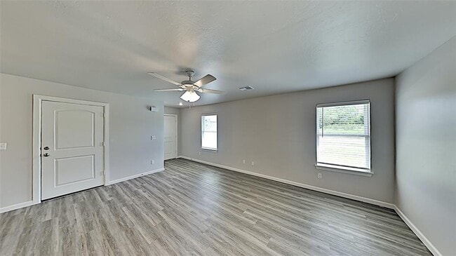 Photo - 1300 NW 111th St