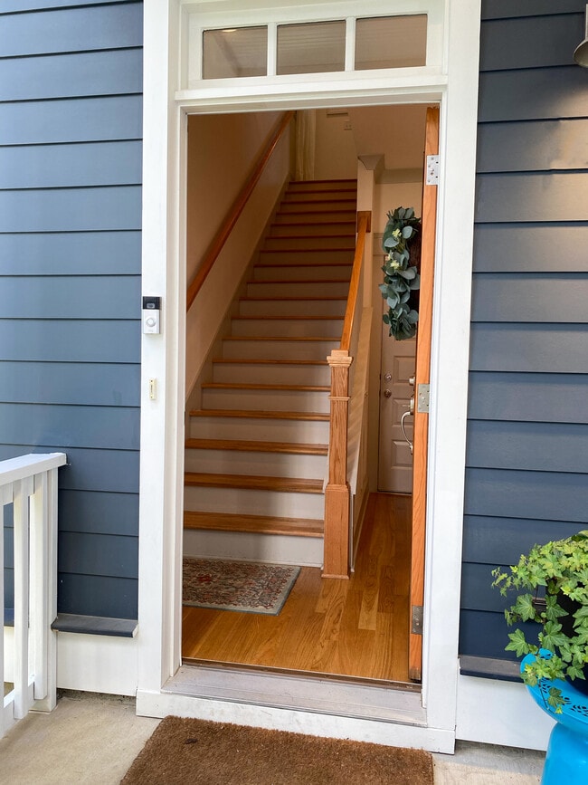 Photo - 204 Burns Ave