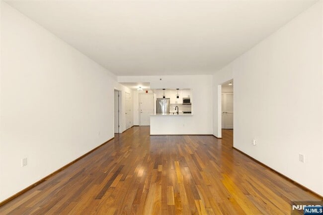 Photo - 3109 City Pl