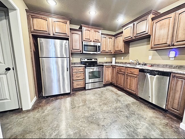 Photo - 3 Bedroom, 2 Bathroom Home