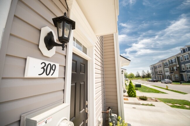 Photo - 309 Spring Bank Way