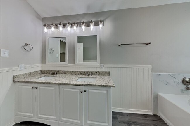 Photo - 16510 Barker Ranch Ct