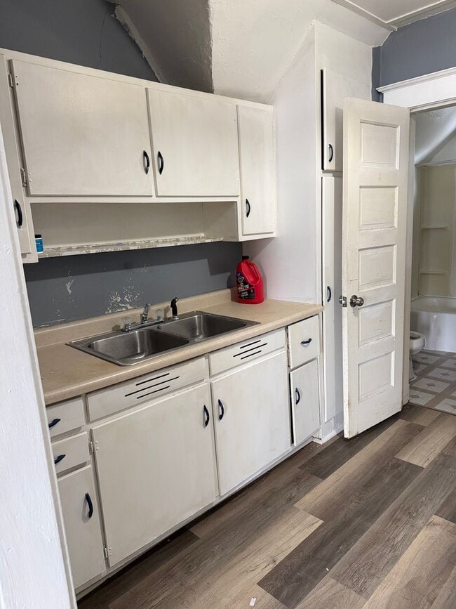 Photo - 2118-2120 Michigan Avenue Unit 2120 -  B