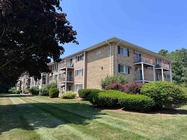 Photo - 379 Huse Rd Unit 14