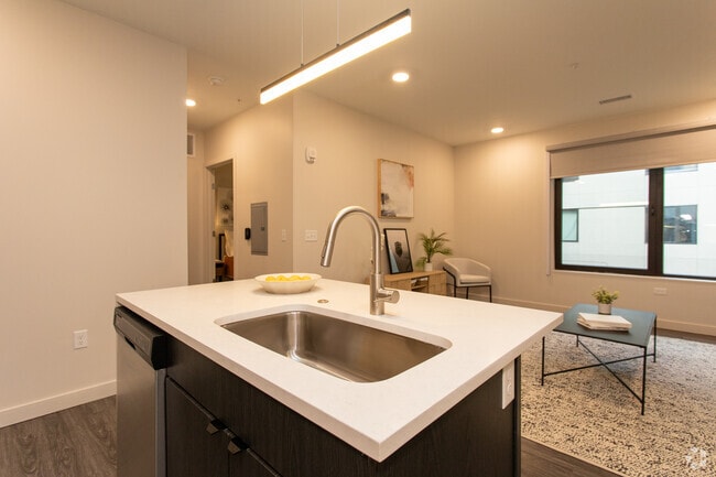 1BR, 1BA - Dyno 2 - Island