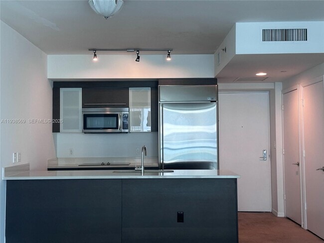 Photo - 500 Brickell Ave Unit 1406