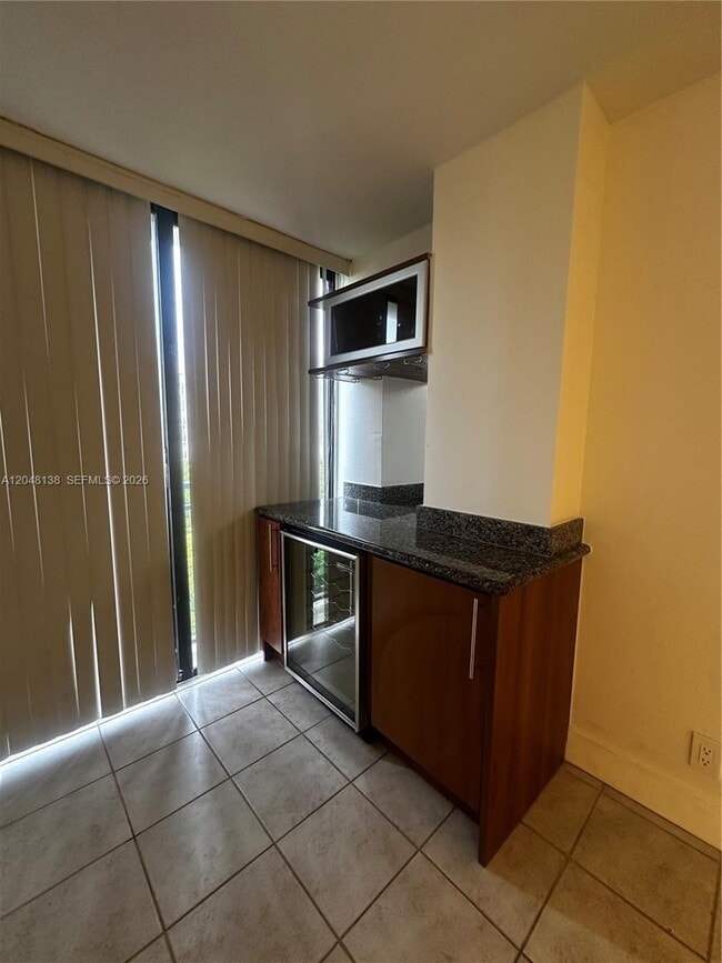 Photo - 16919 N Bay Rd Unidad 710