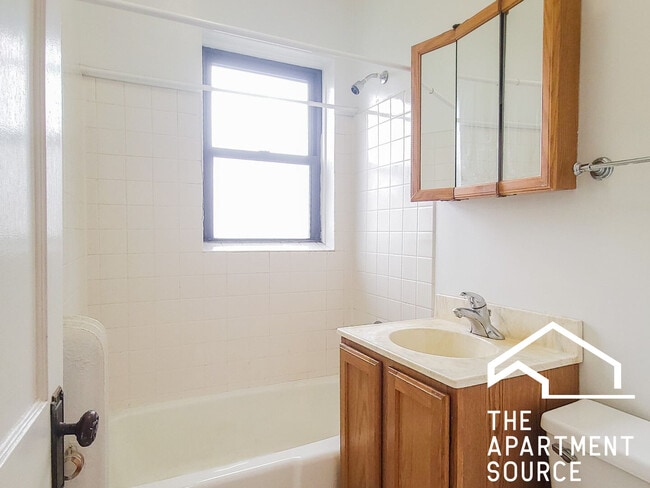 Photo - 1456 W Cornelia Ave Unidad 2