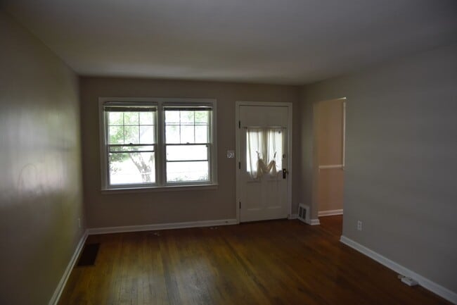 Photo - 3 Bedroom Home in Clintonville!
