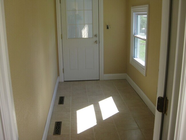 Photo - Lease 2 Own ...This Great South Springfiel...