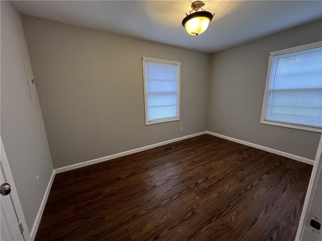 Photo - 206 Dickson St