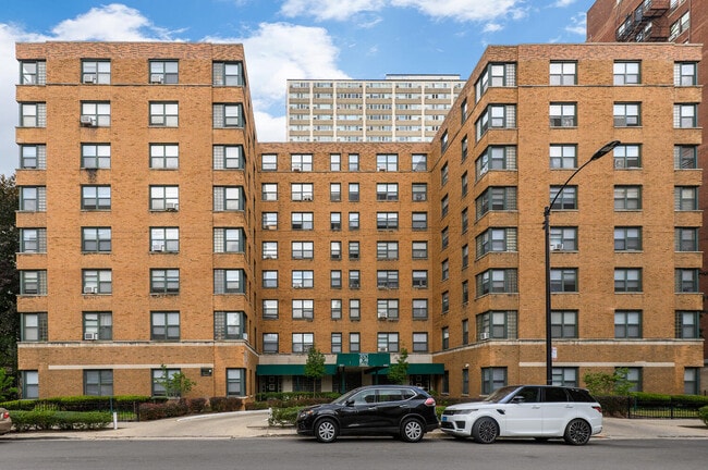 Photo - 850 Argyle Place