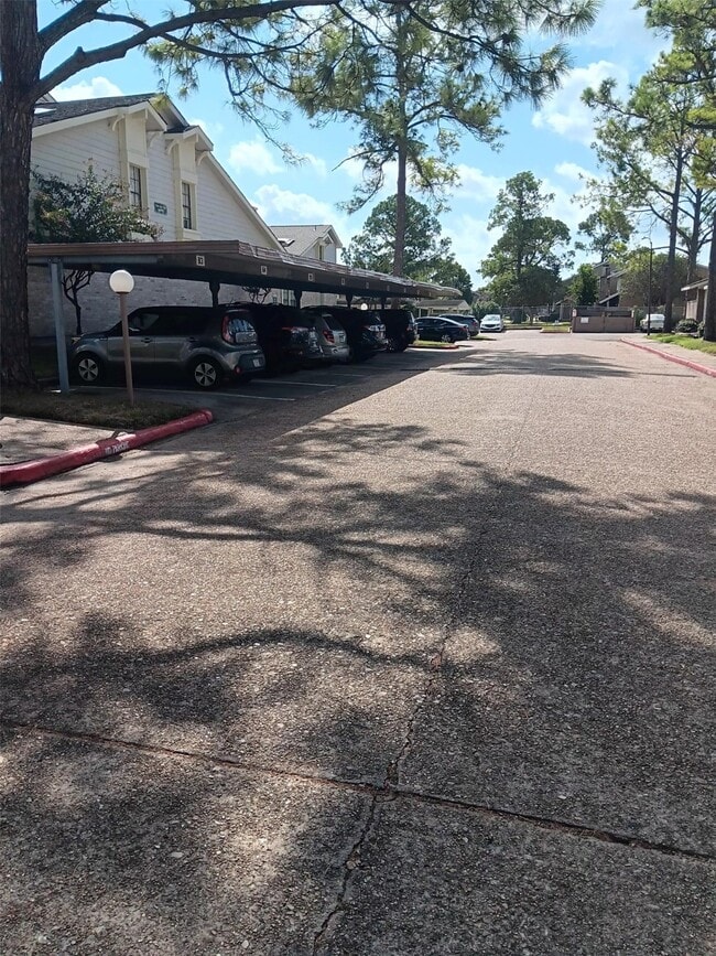 Building Photo - 11941 Bob White Dr Unit 19-867