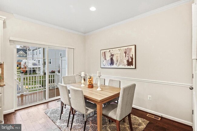 Photo - 1316 Hawthorn Dr