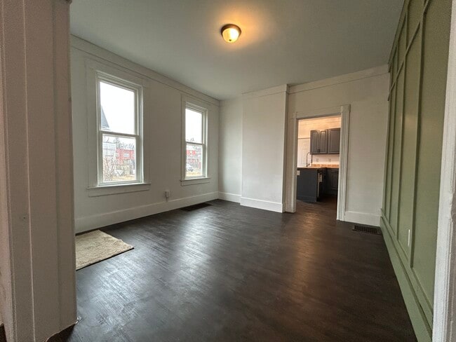 Dining room - 1668 Memorial Ave
