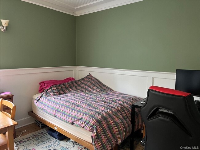 Photo - 38-30 Douglaston Pkwy Unit 4C