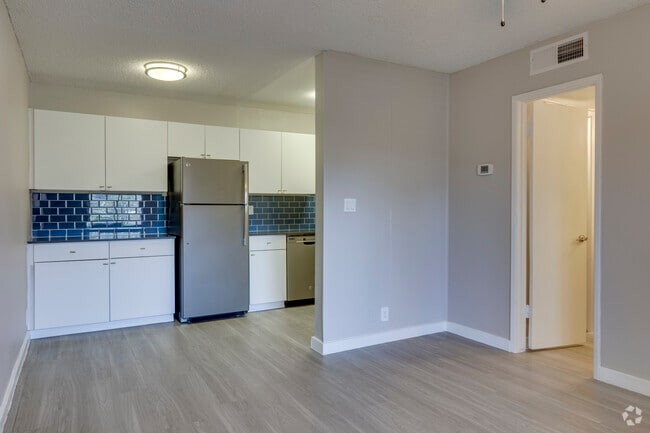 Studio - 360SF