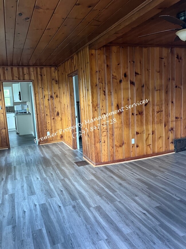 215 Ross Ave