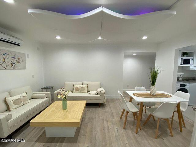 Building Photo - 535 S Danville Ave