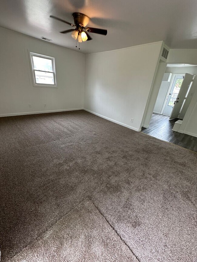 8731 Paige Ave House House Rental in Warren, MI