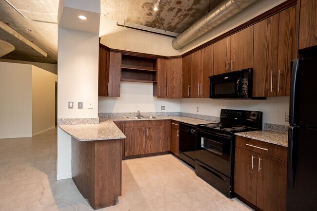 Photo - Graphic Arts Lofts