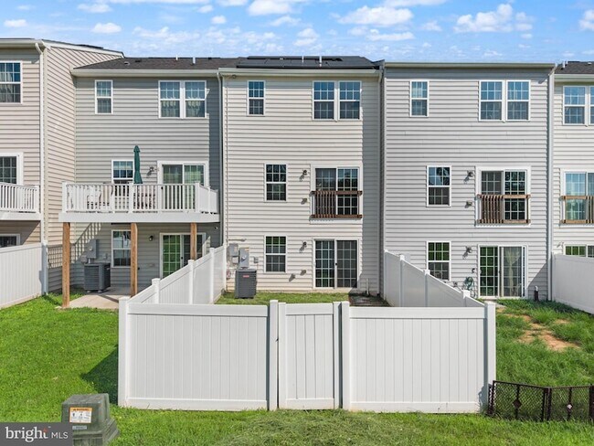 Photo - 36084 Fawn Ln