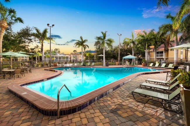 Piscina - Cypress Winds Apartment Homes