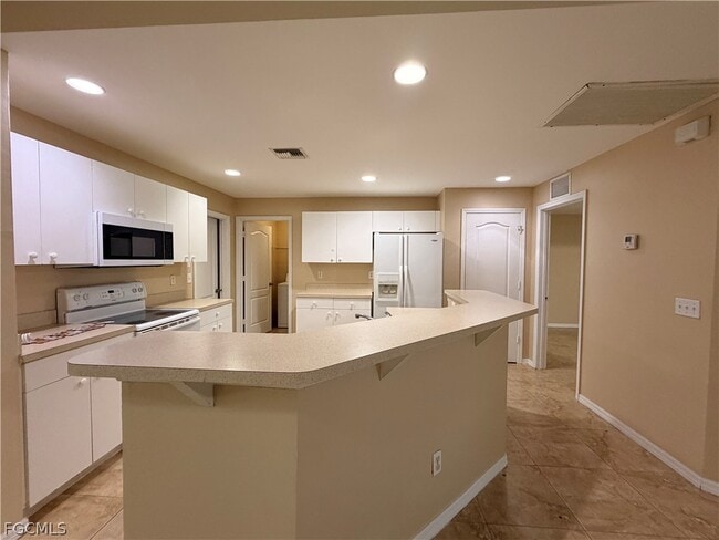 Photo - 208 Homewood Ave S