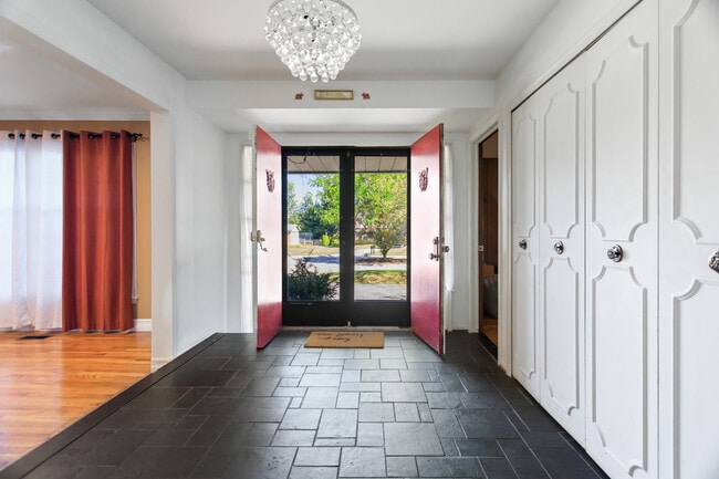 Photo - 4015 Pinehurst Dr