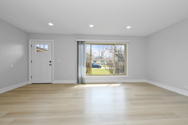 Photo - 7800 W Kingston Dr