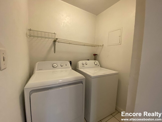 Photo - 11 Beacon St Unit 2