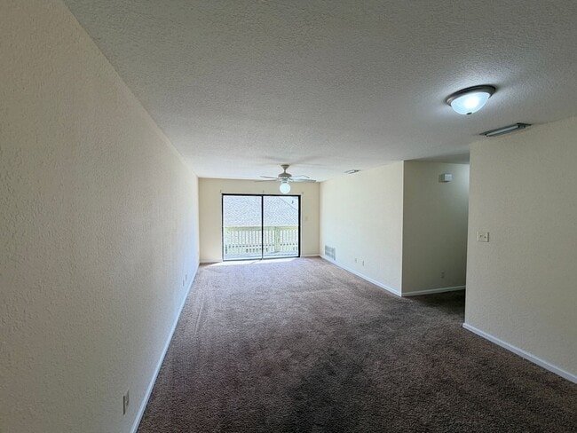 Building Photo - 2 Bedroom 2 Bath Apartment Minutes from VSU Unit #6