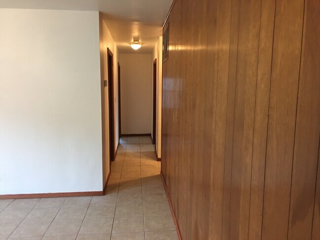 Photo - 7836 Roy Rd