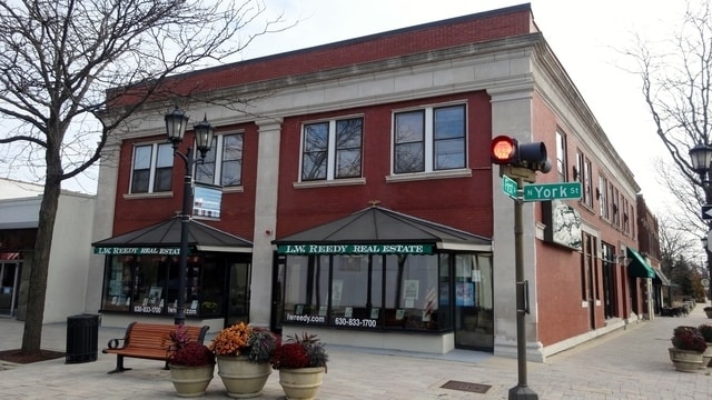 Building Photo - 103 E 1st St
